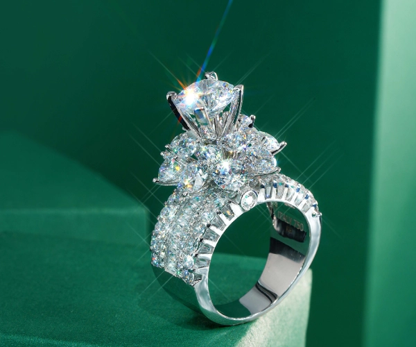 luxury-diamond-ring-focus-paper